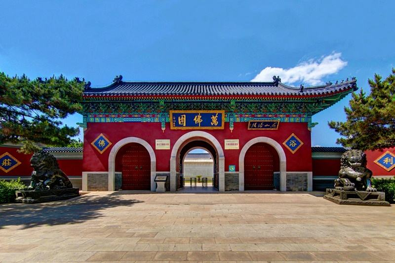 清东陵万佛园的环境及标志性建筑 清东陵万佛园的环境及标志性建筑